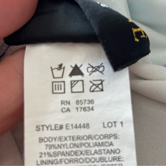 ROXANNE Women’s Blue Abstract Print Skirted Modest Swimsuit Built In Bra 18 42DD - Picture 9 of 11